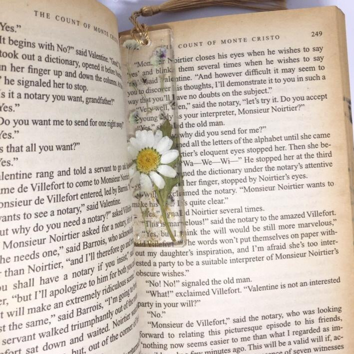 Dainty Bookmark